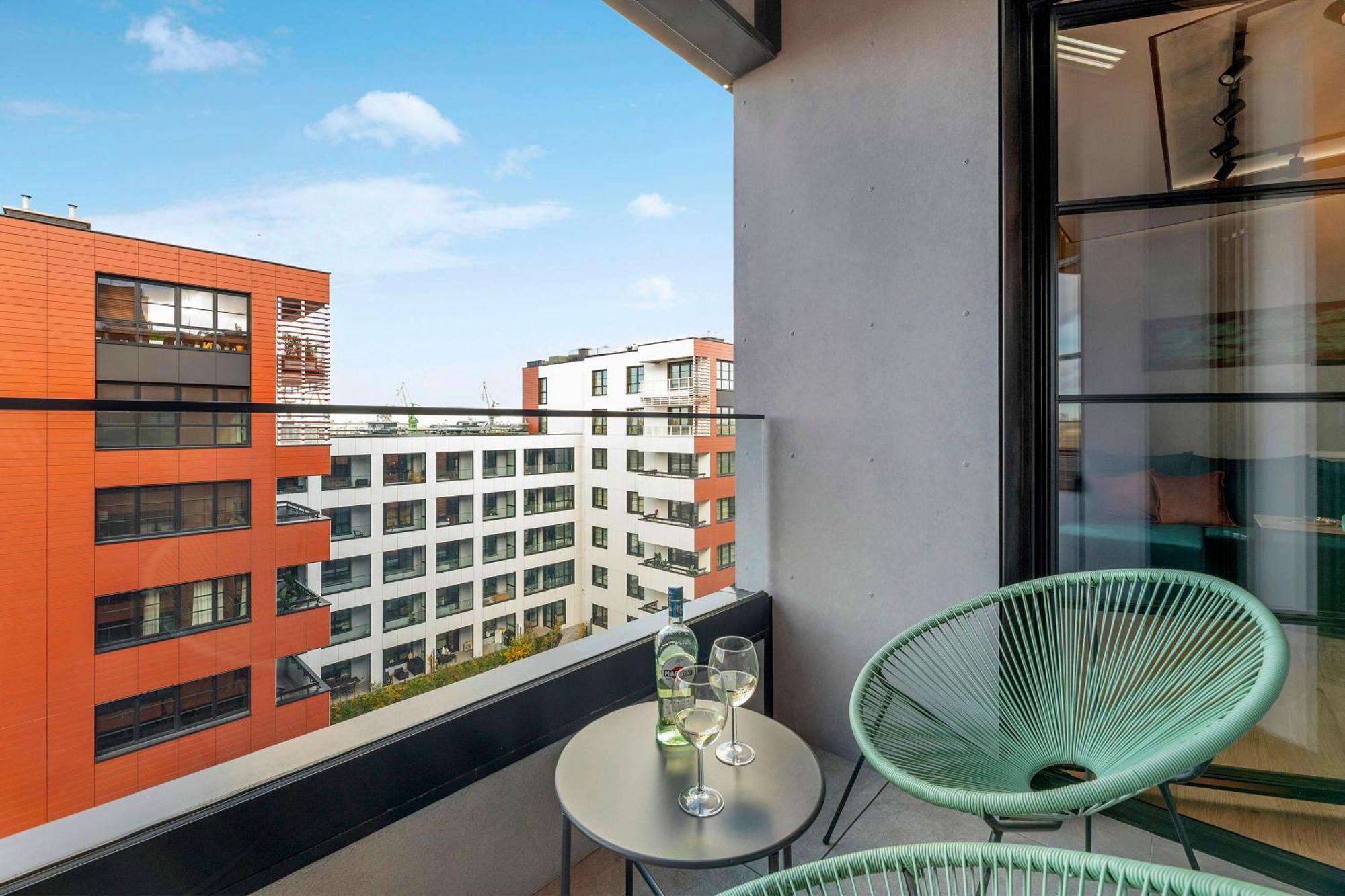 Doki Living & Foodhall By Downtown Apartments 格但斯克 外观 照片