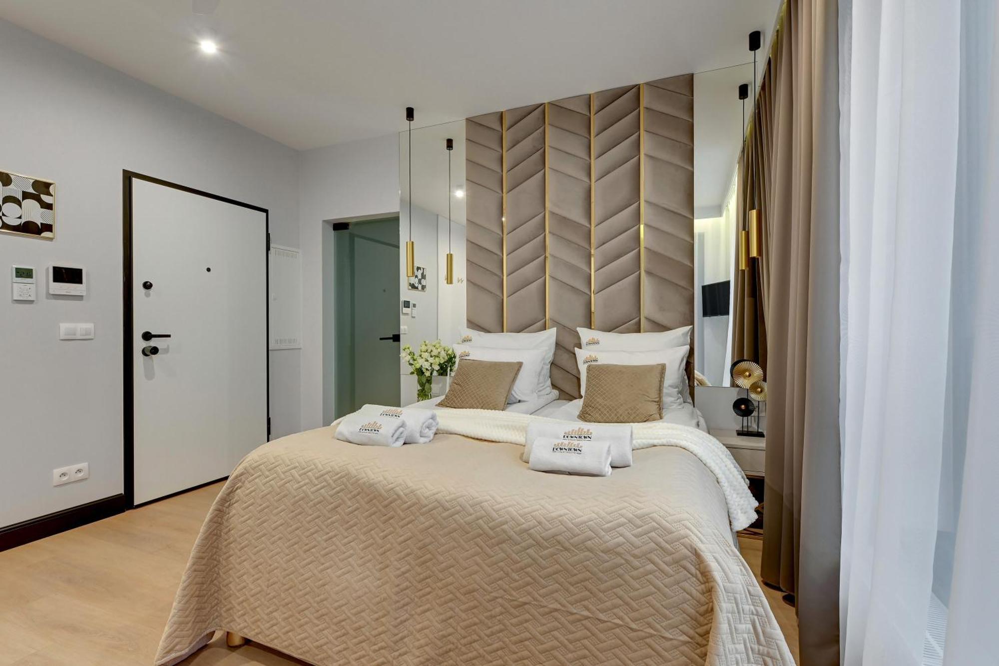 Doki Living & Foodhall By Downtown Apartments 格但斯克 外观 照片